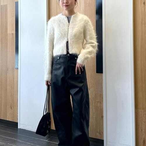 轻飘飘的羊驼混针织衫...