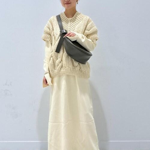 A vest for the front dress...