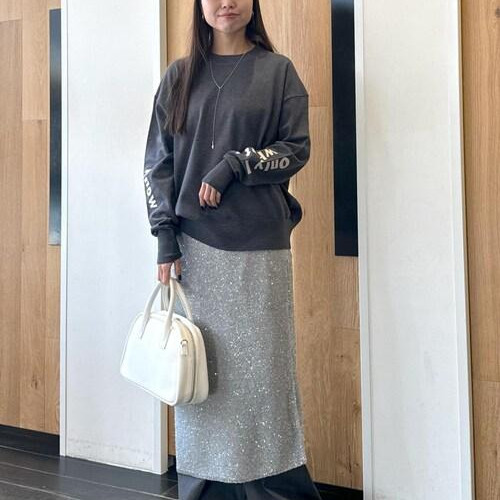 Spacious size and adult casual...