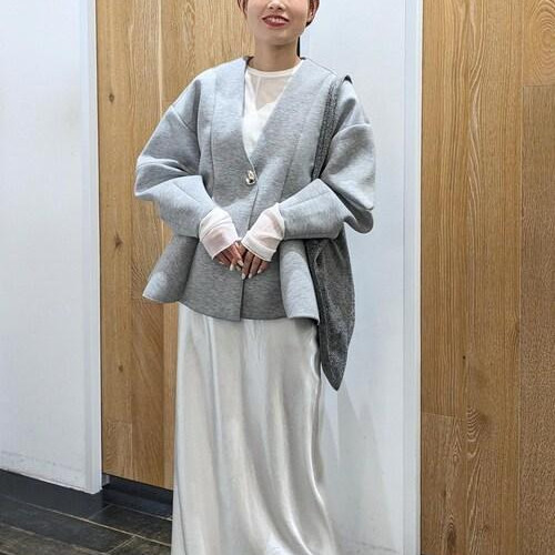 恰到好处厚厚的纸箱材料羽...