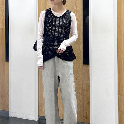 只是將其融入搭配中。...