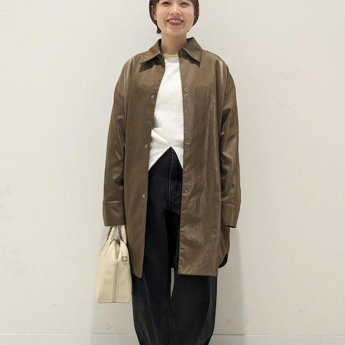 裝入設計可愛的運動服...