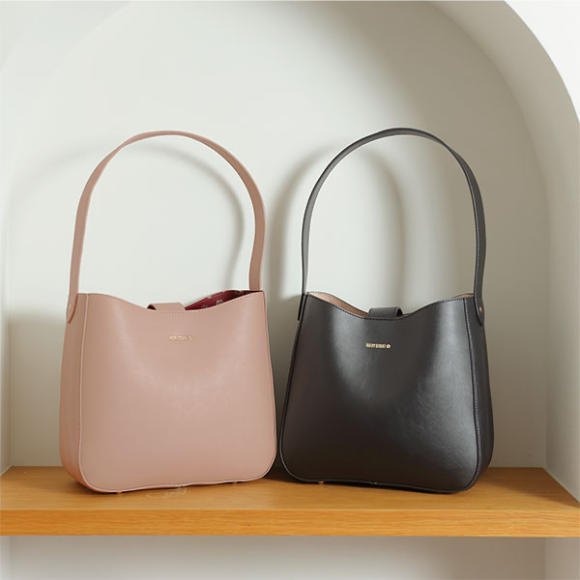 ⭐︎春バッグ入荷⭐︎