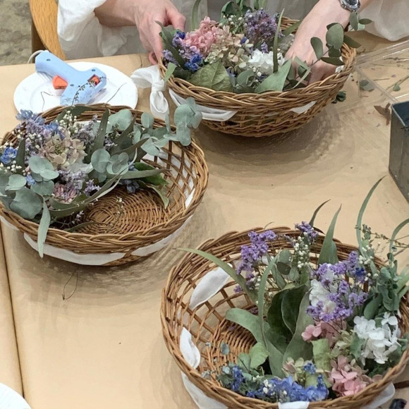 ラタンバスケットでドライフラワーアレンジ｜イベントレポート