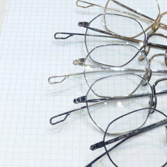 【999.9】さりげないおしゃれに。“S-626T”