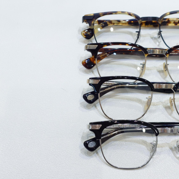 【EYEVAN】 Rugged Yoroi is a man-like “Crow”