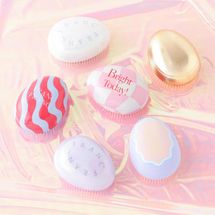 人気のヘアブラシが新デザインで登場♡