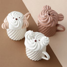 Like a whip decoration, the face of the dog bear is cute ♡ A mug with a playful design!