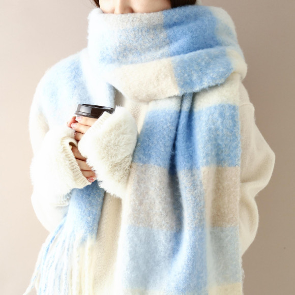 【NEW!】 Introducing a muffler with a rich design that will play a leading role in winter coordination just by wrapping it quickly.♪