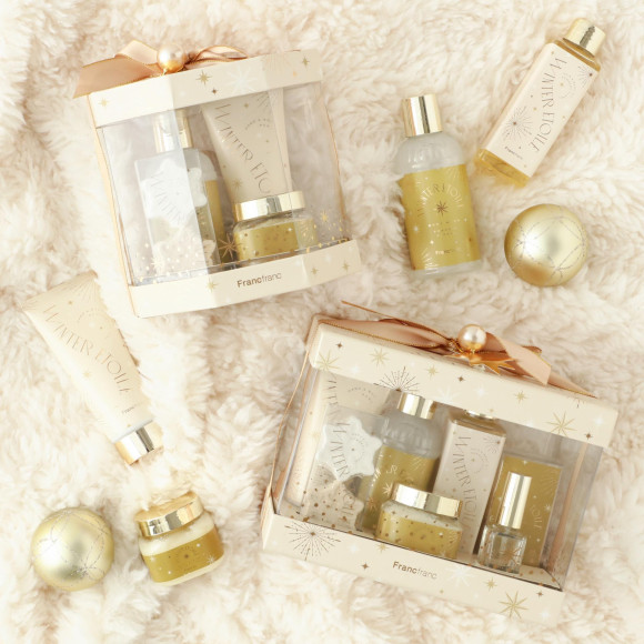 【GIFT】 Introducing the winter holiday season illuminations and body care sets that feel the sparkle like starry sky♪