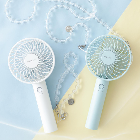 ＼どっちのカラーが気になる！？／シンプル派におすすめのカラーをご紹介