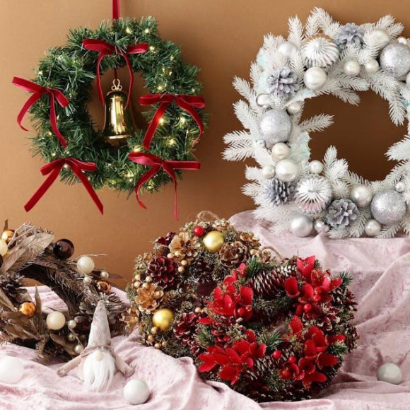 クリスマスデコレーションの定番アイテムのご紹介♪