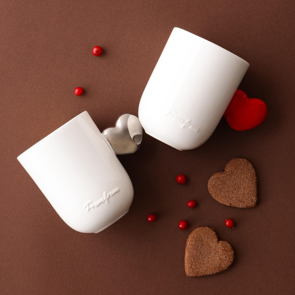 ♡バレンタインにぴったり！ハートの持ち手がキュートなマグカップ♡