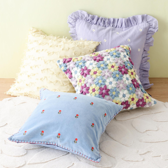 気軽にお部屋に春を取り入れられる、新作のクッションカバーをご紹介します❁