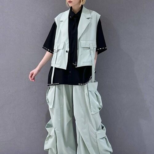 [Item details are tag or a below a...