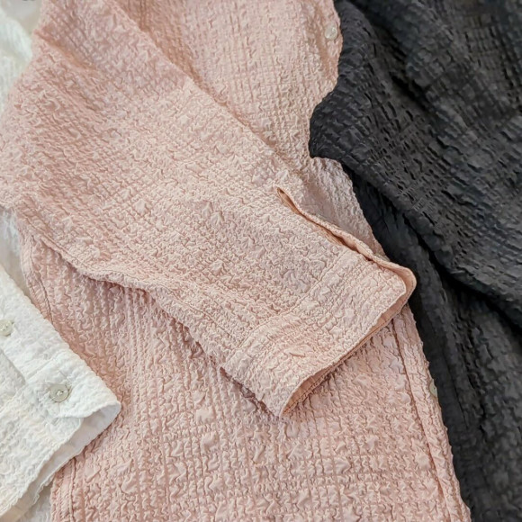 新作アイテム紹介　リエラボスタンドカラーシャツ