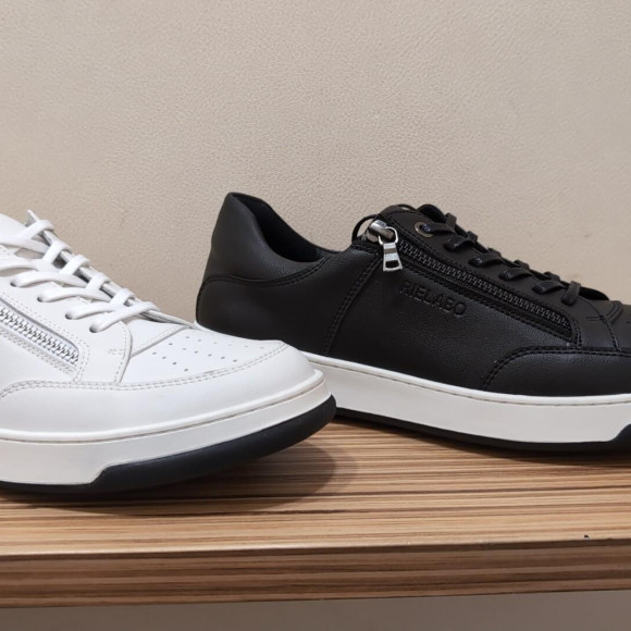 新作アイテム紹介　リエラボスニーカー