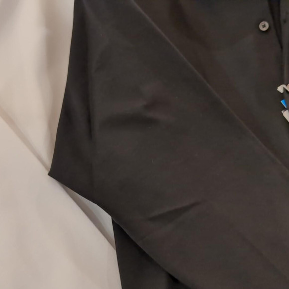 新作アイテム紹介　シャツ