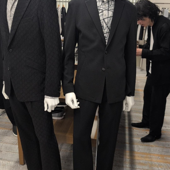 I went to the exhibition.