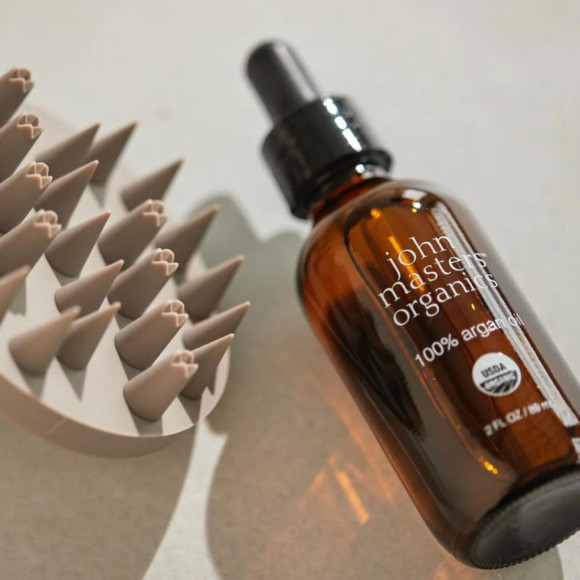 Winter "moisture" item that confronts harsh dryness