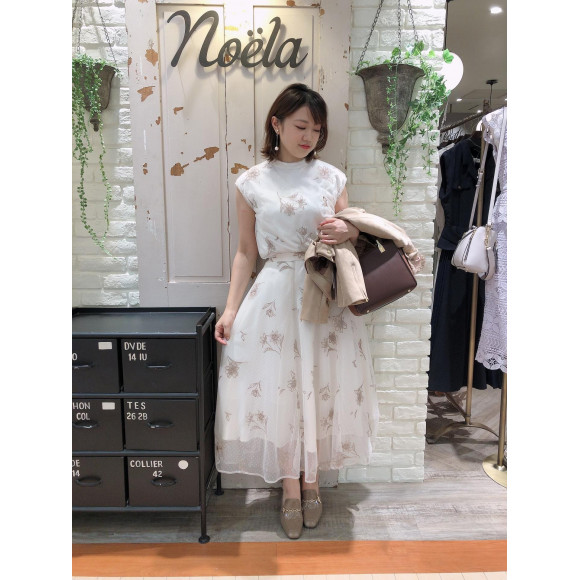 Noela♡配色刺繍チュールスカート♡オフホワイト