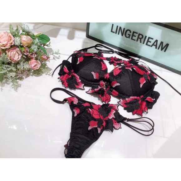 LINGERIEAM- 新作① | ラヴィジュール・ショップニュース | 広島PARCO