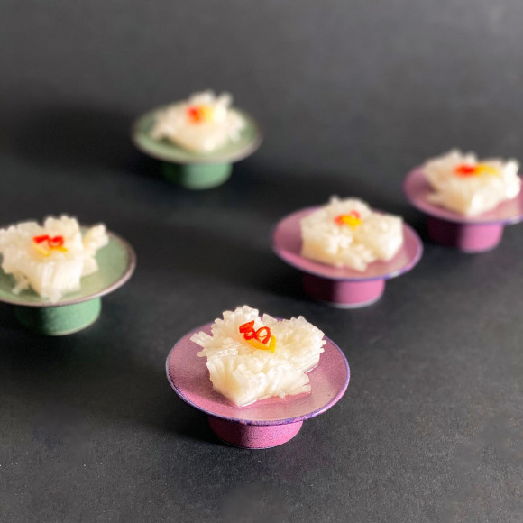 小皿と菊花カブ