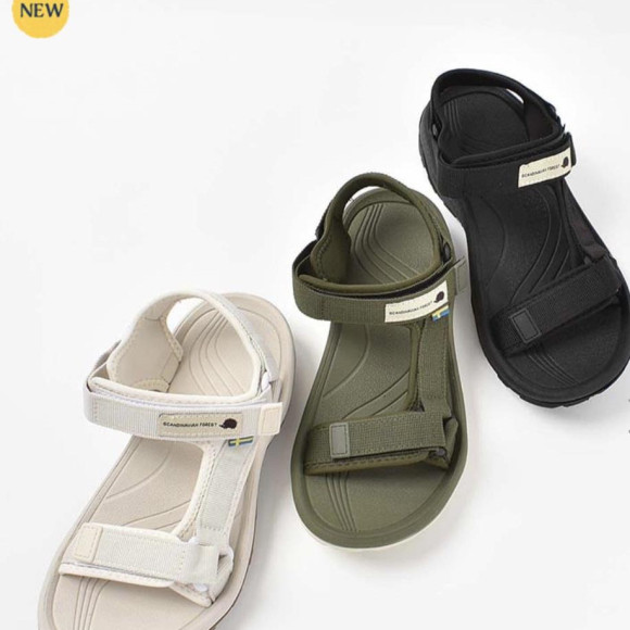 ★サンダル入荷しています★