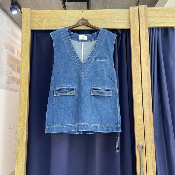 [โอคายามะ เดนิม] เสื้อกั๊กยีนส์คอวี