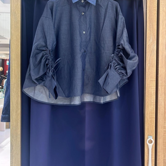 GATHERED SLEEVE SHIRTS