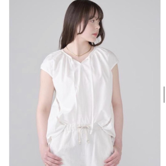 C/L LADDER LACE BLOUSE