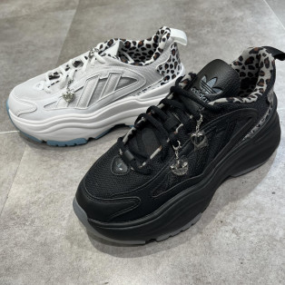 adidas『OZGAIA』