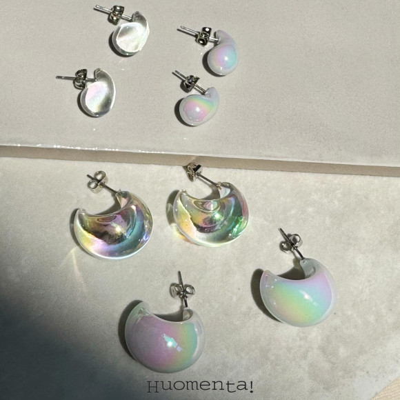 オーロラピアス