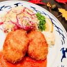 ที่มาครีม croquette มะเขือเทศของ snow crab สีแดงเข้ม