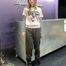 Light and comfortable pants adult-like atmosphere...