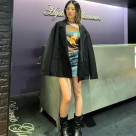 เสื้อแจ๊คเก็ตของทรวดทรงค่อนข้างยาว...