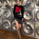 把连衣裙放在内带上...