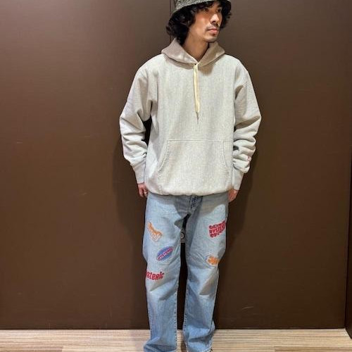 シンプルなヘビーウエイトパーカ...