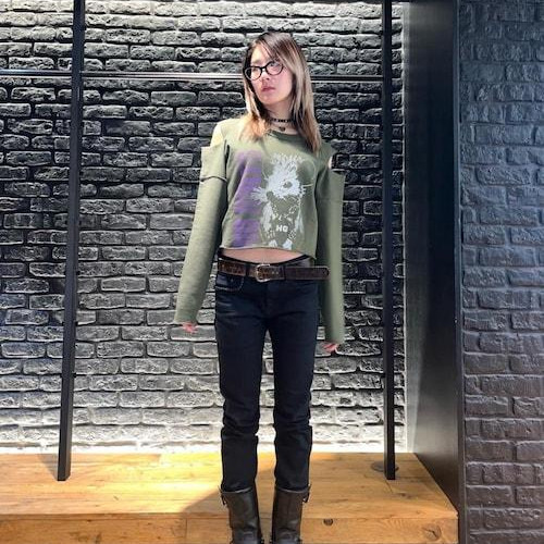 Short with moderate skin appearance...