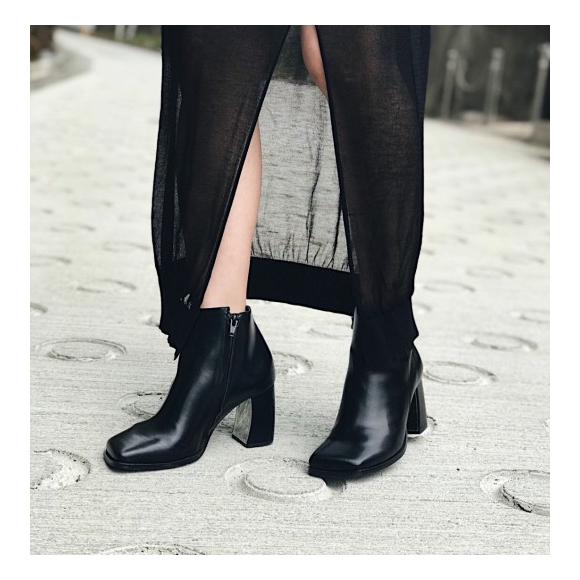 square toe heeled boots