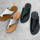 ARTESANOS レザートングサンダル