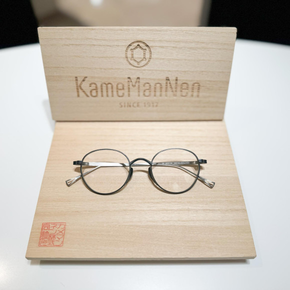 สมาคมการรับคำสั่งซื้อข้อคิดเห็น color frame & ตัวอย่างที่ครบรอบ 55 ปีของพาร์โก้ KameManNen อิเคะบุคุโระ