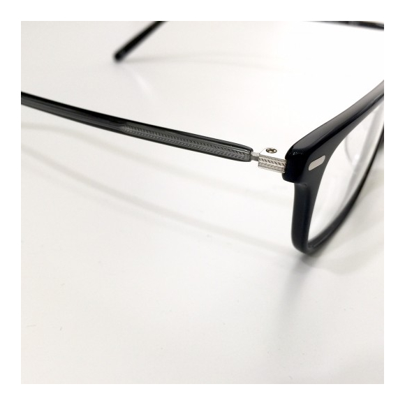 Oliver Peoples 