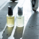 The reborn "THE MOII" series! The outbus line is a styling item that allows you to enjoy the design while taking care of it. ☆Made of 100% natural ingredients, it has a shiny hairstyle with a light finish. ♪ [THE MOII Glow Oil Blink Ver]