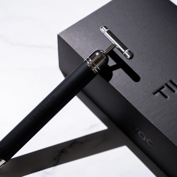 目元の集中ケア！目元専用/高出力EMS美顔器！TILLET I-UP（ティレット アイアップ）