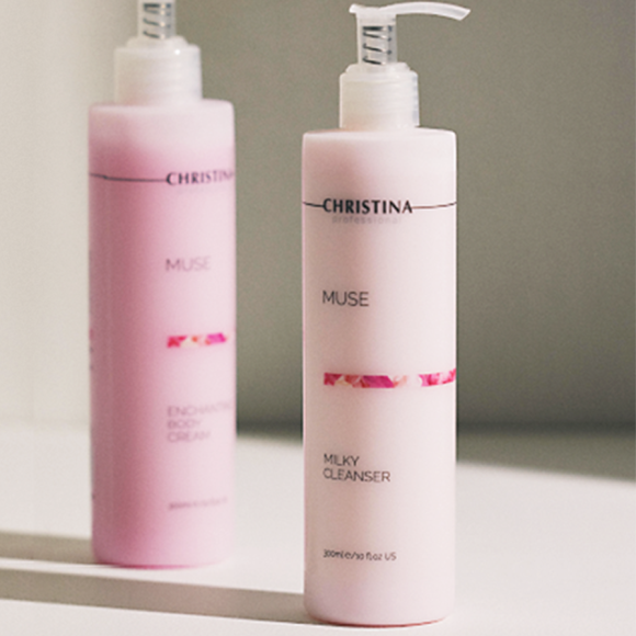 配合玫瑰干细胞成分,使肌肤变得想触摸【CHRISTINA(克里斯蒂娜)促进奶油】