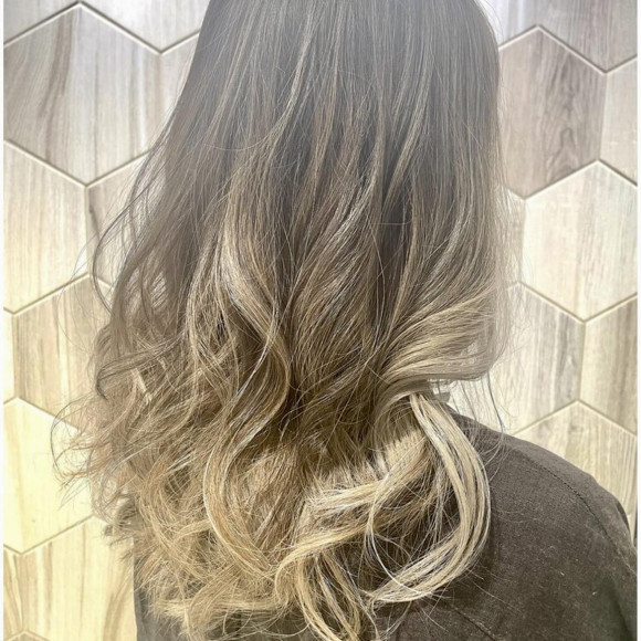 ヘアスタイルのご紹介です♪