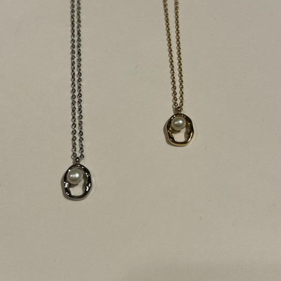 สร้อยคอสแตนเลส