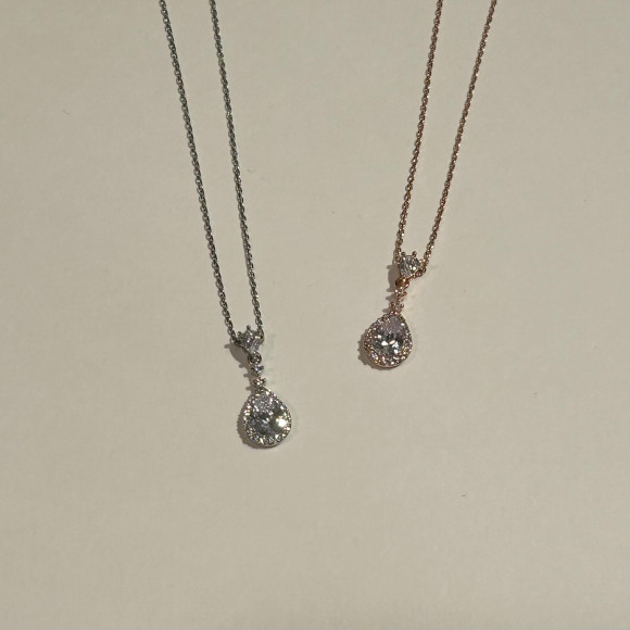 สร้อยคอเล็กจิ๋ว