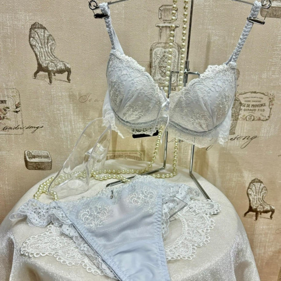 การรับสินค้าการเป็นที่นิยมอย่างมาก L underwire ผลงานใหม่☆